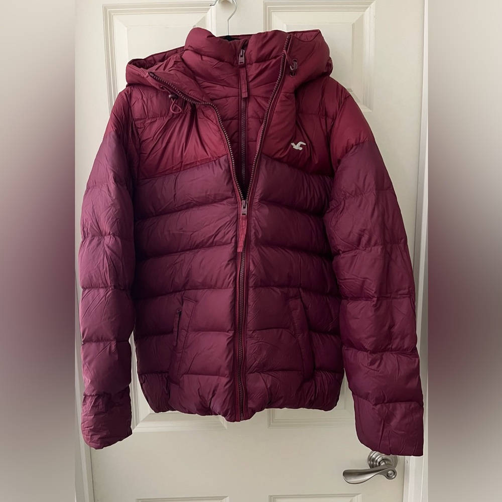 NWOT Men’s Hollister Ombre burgundy hooded down puffer jacket coat pockets M